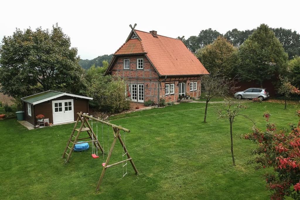 Fachwerk-Ferienhaus, Ruhe Auf Dem Land, Haustiere Willkommen, Leihfahrraeder, 24-7 Check In Kirchlinteln Exteriér fotografie