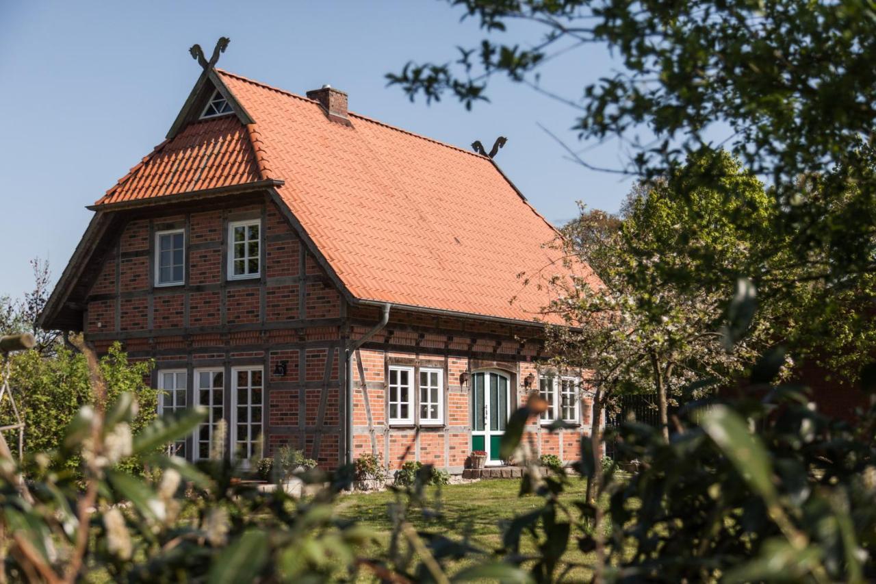 Fachwerk-Ferienhaus, Ruhe Auf Dem Land, Haustiere Willkommen, Leihfahrraeder, 24-7 Check In Kirchlinteln Exteriér fotografie